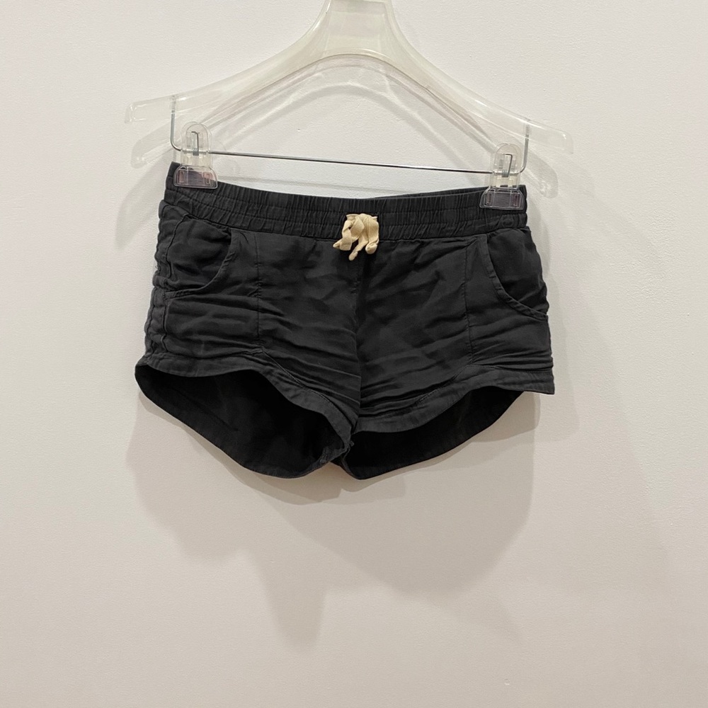 billabong dark grey shorts